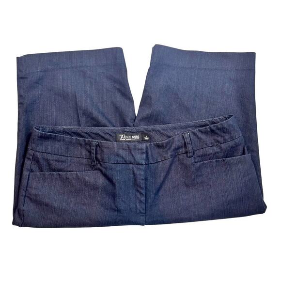 Preppy Chambray Bermuda Chino Modest Trouser Shorts Flat Front Women Size 4 - Picture 4 of 4